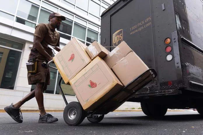 Logistics hiring ticks up despite soft freight demand