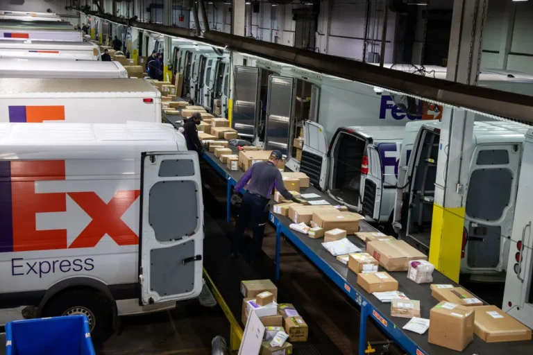 FedEx logistics test: Getting rid of duplicate trucks