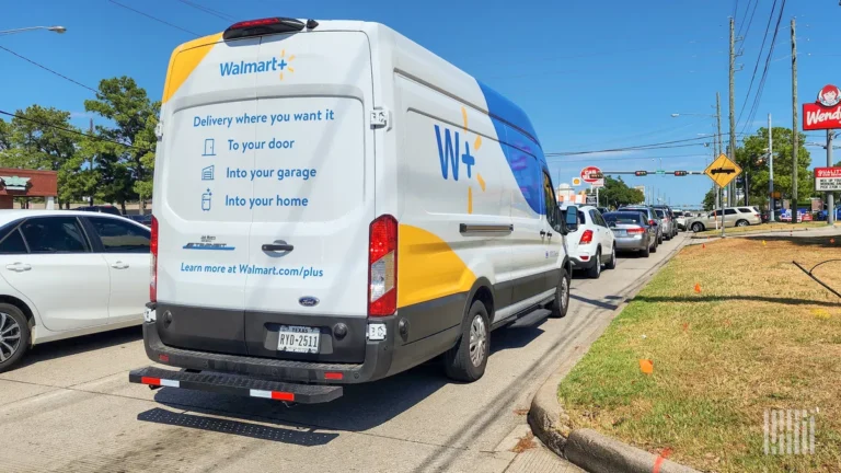 FedEx, UPS lose parcel market share to big retailers, small couriers