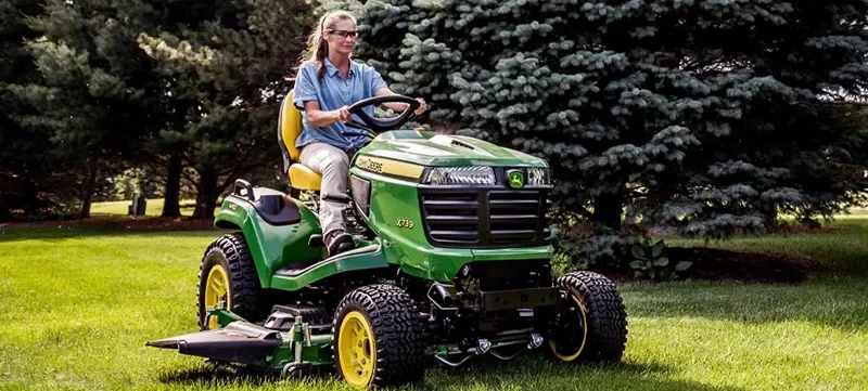 johnDeere-bg